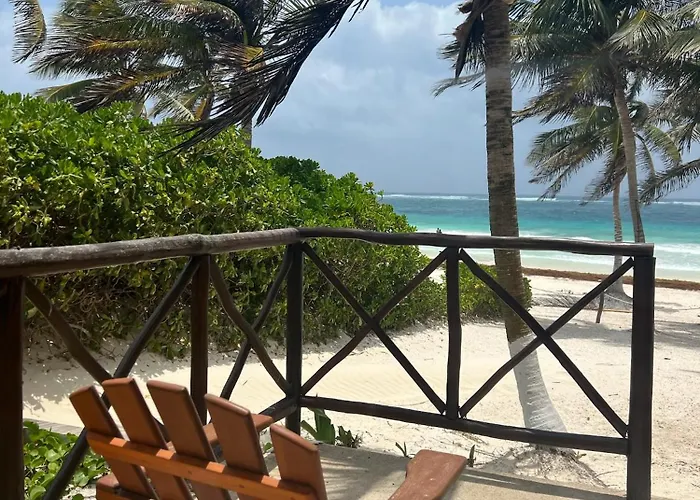 El Paraiso Hotel