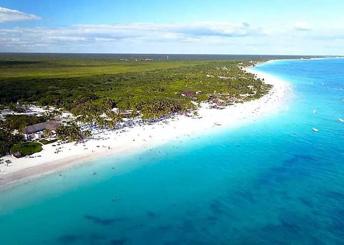 El Paraiso Hotel