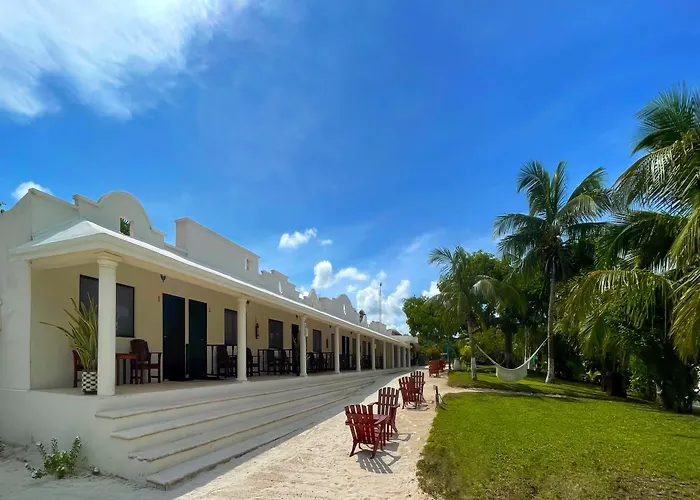 El Paraiso Hotel 4*